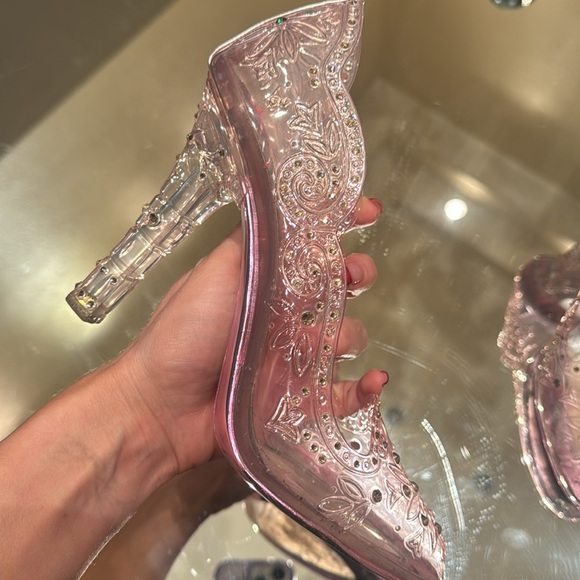 DOLCE & GABBANA Cinderella PVC Lucite Crystal Heels - Picture 4 of 10